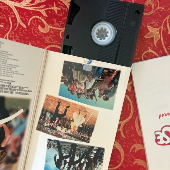 Grease 20th Anniversary VHS John Travolta Olivia Newton-John Musical - Picture 2 of 8